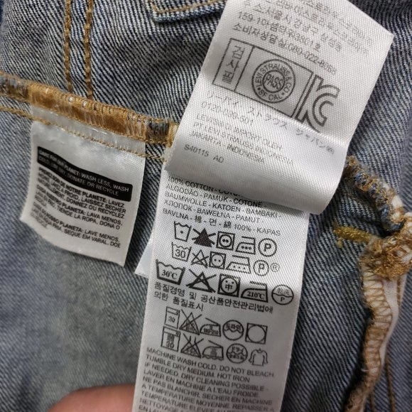 Levis Denim Trucker Jacket - Small - Picture 2 of 9